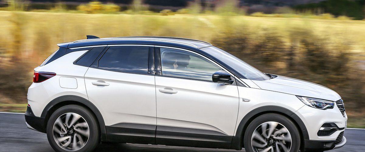 Prueba Opel Grandland X Ultimate, lateral