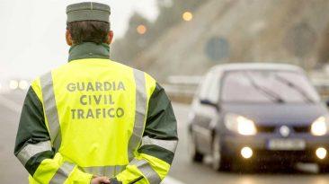 Infracciones de tráfico, agentes de tráfico