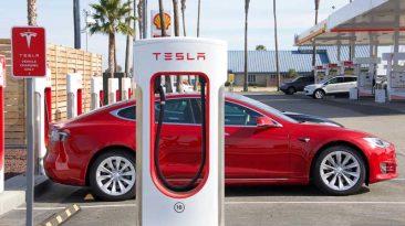 Tesla da un paso atrás con la tercera generación de supercargadores