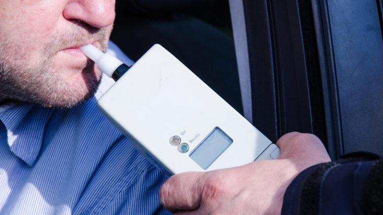 Campaña DGT positivos alcohol o drogas