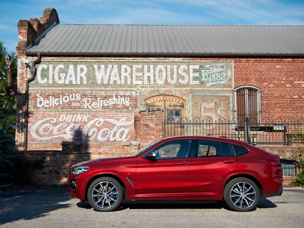 lateral BMW X4 M40d