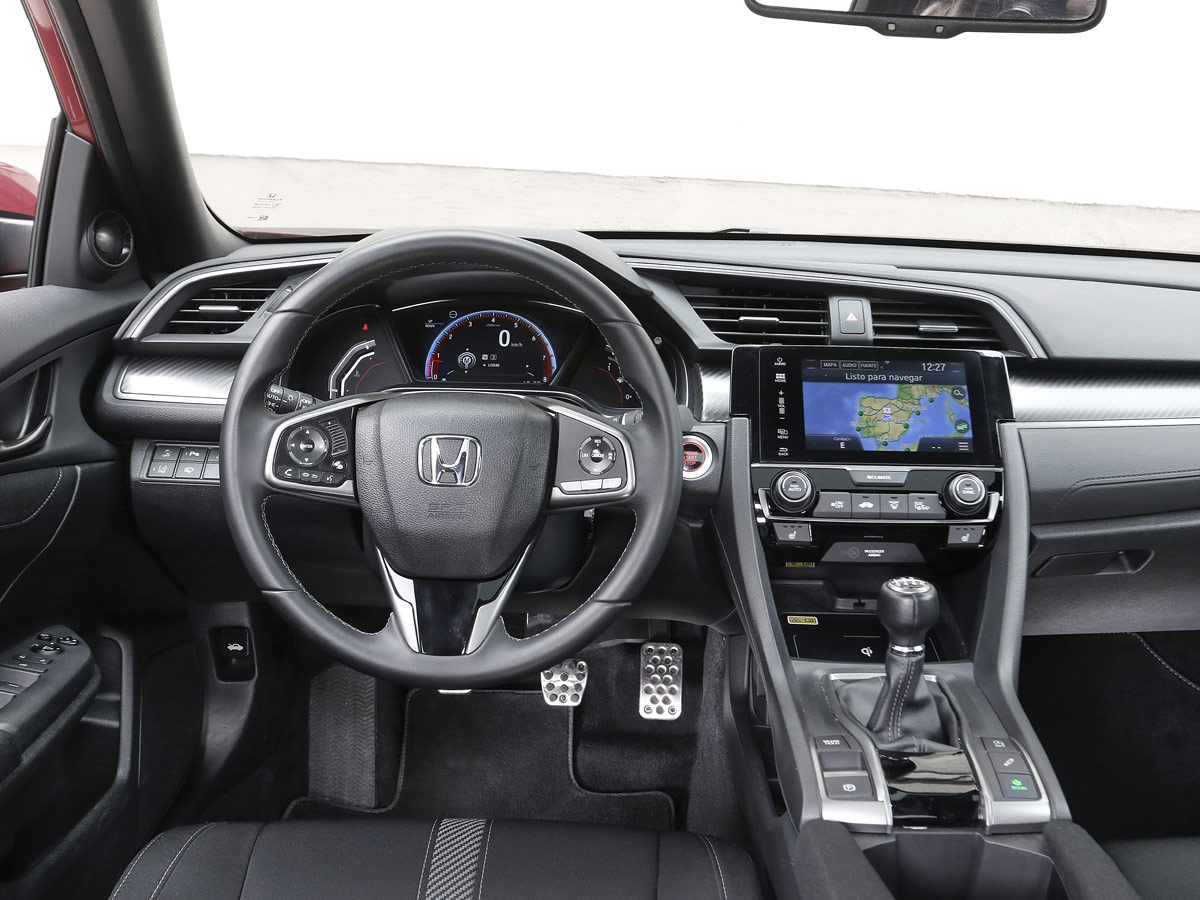 Volkswagen Golf vs Honda Civic