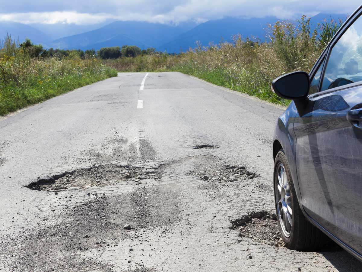 La mala conservación del asfalto