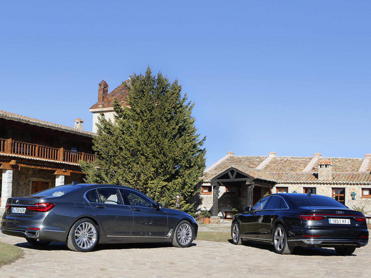 Audi A8 vs BMW 730d