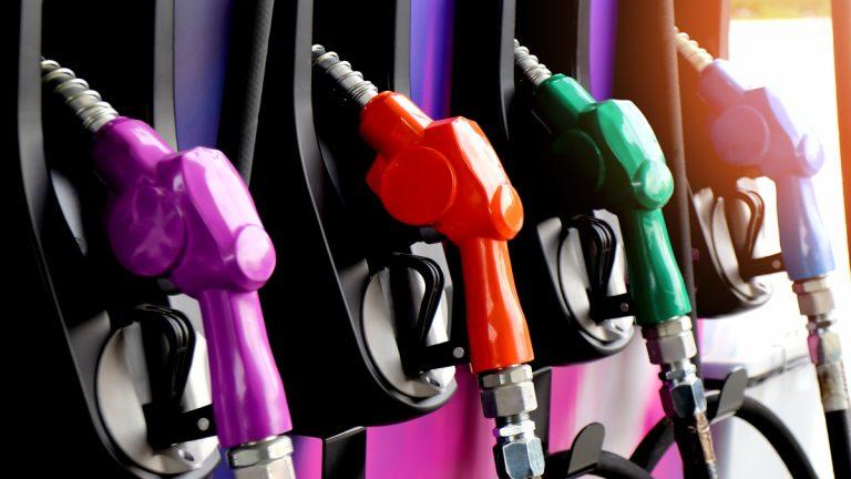 Baleares quiere prohibir la venta de vehículos de gasolina y diésel
