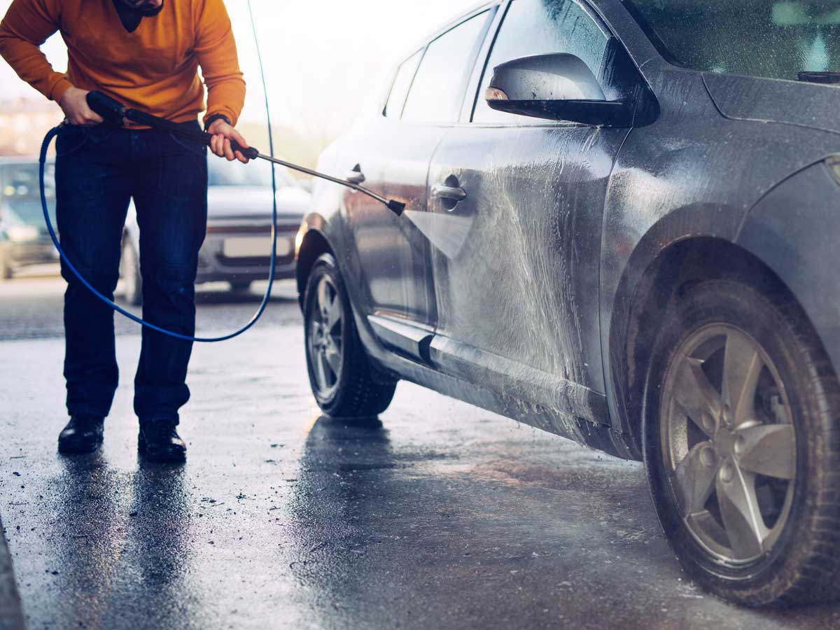 lavar coche calle