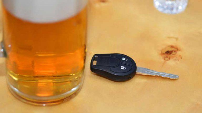 Conducir a 35º C o bajo el efecto de cinco cervezas, ¿qué es peor?