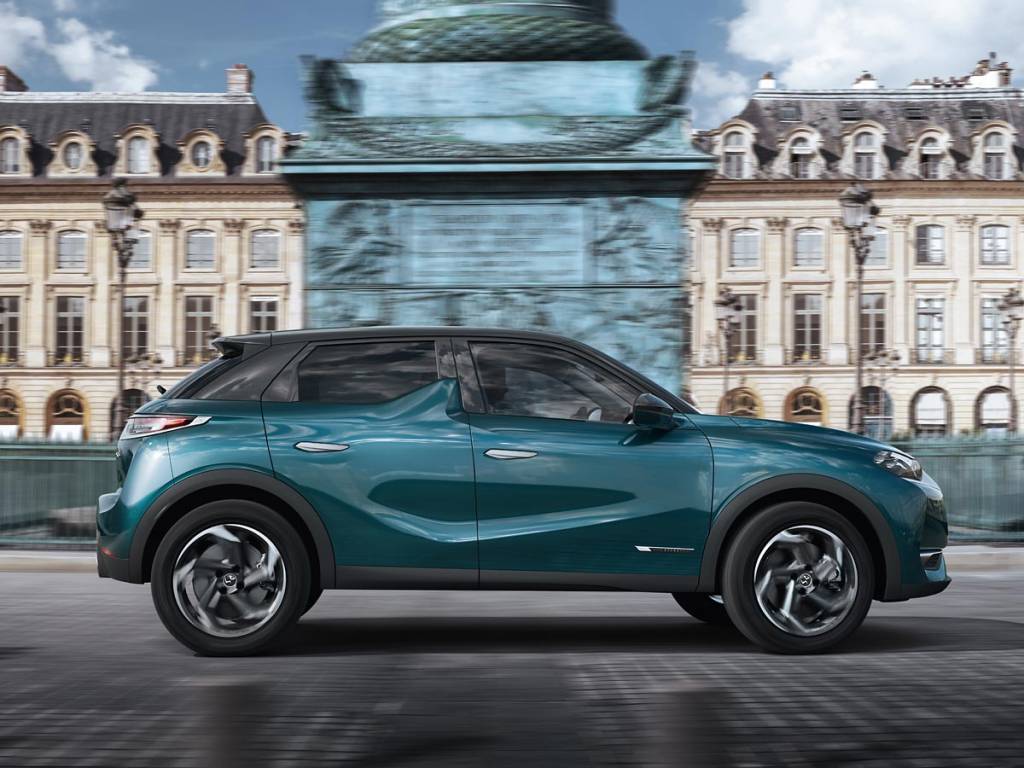 DS 3 Crossback lateral