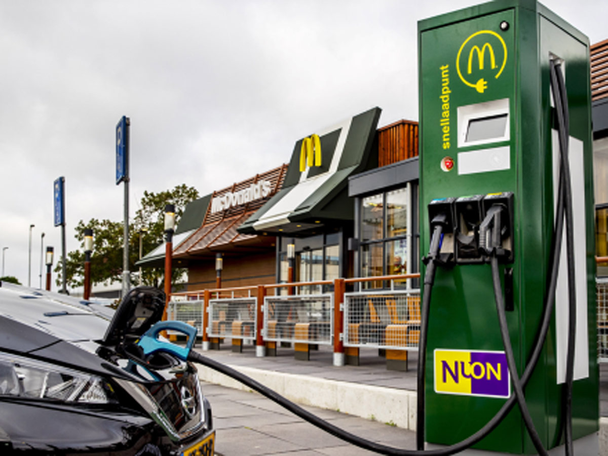 Recarga eléctricos McDonald's