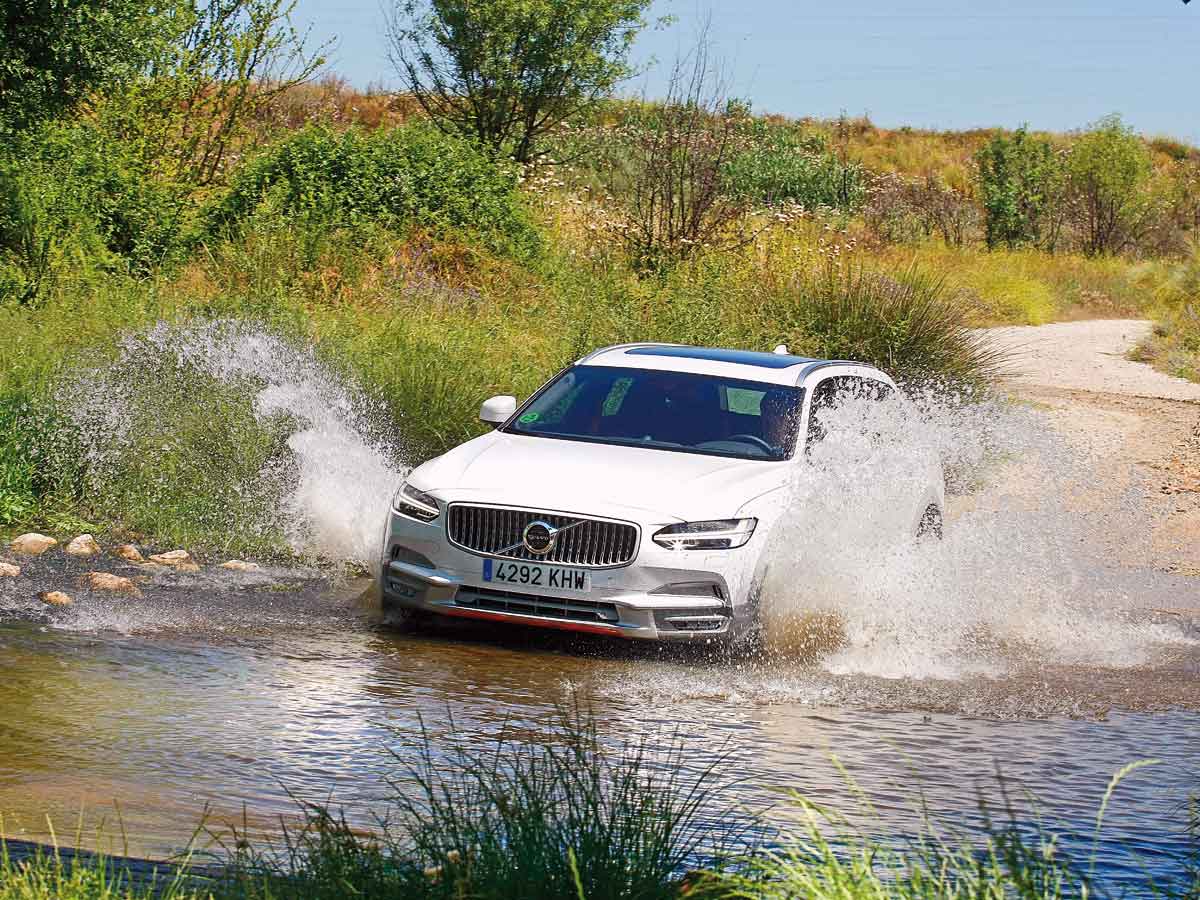 Volvo V90 Cross Country