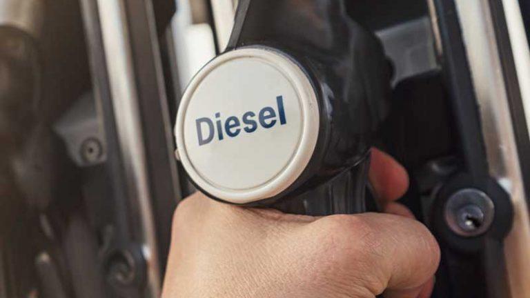 La OCU se posiciona contra la ''guerra al diésel'' del Gobierno