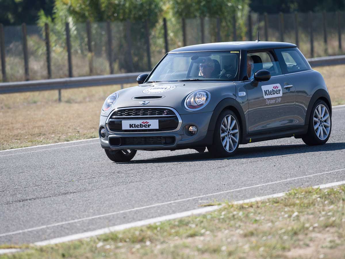 Probamos los nuevos neumáticos Kleber Dynaxer HP4 y Dynaxer UHP