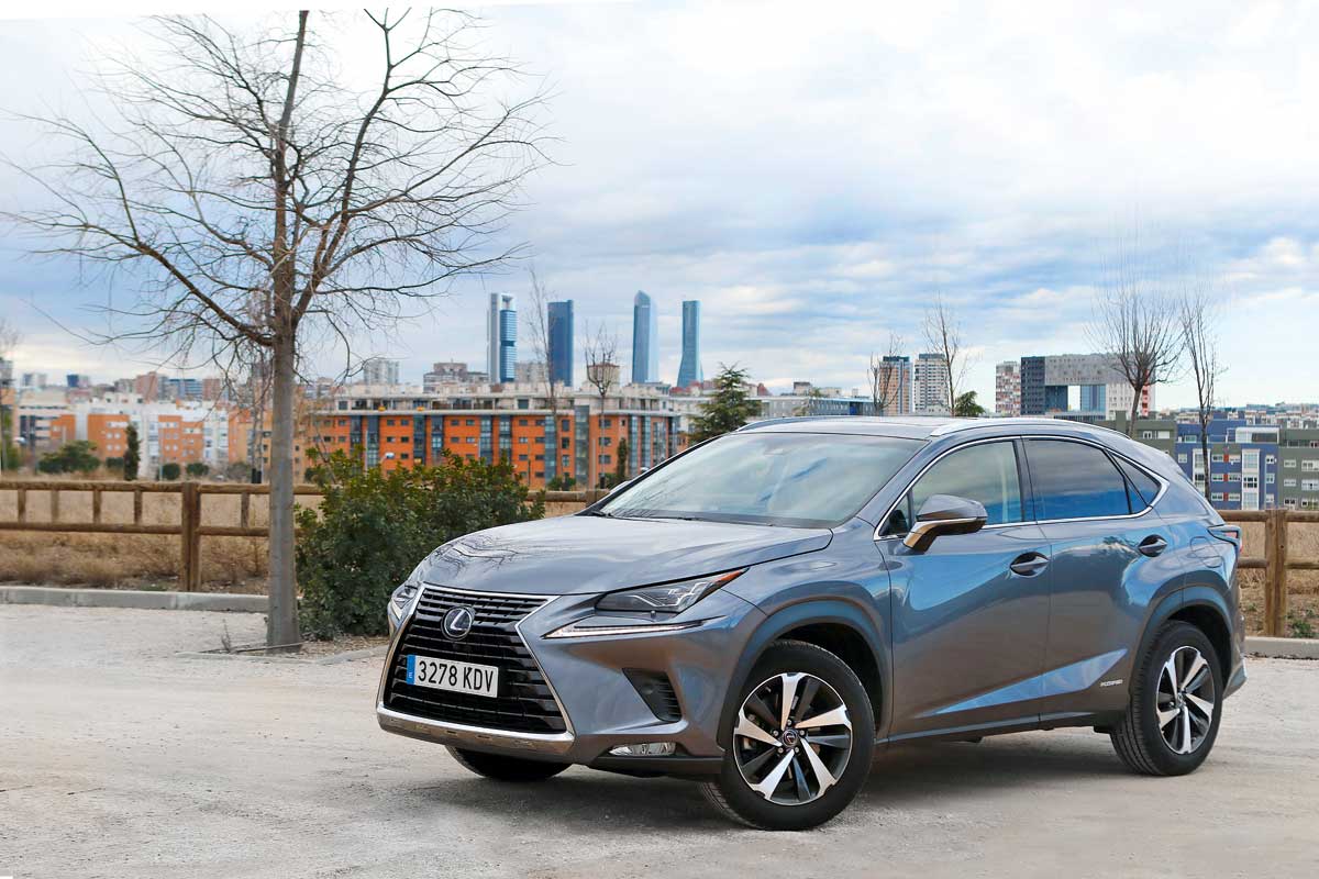 Lexus NX 300h Luxury