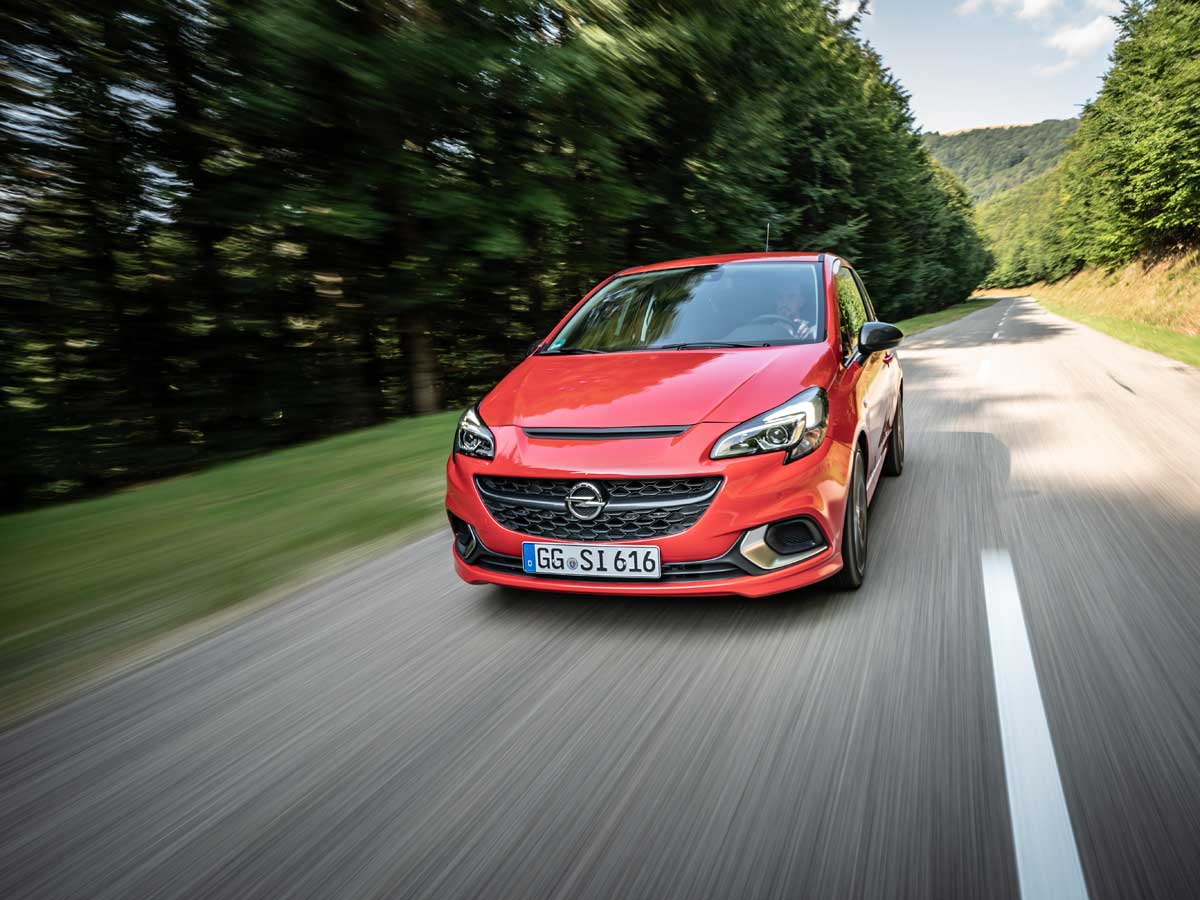 Conducimos el Opel Corsa GSi, tu primer deportivo