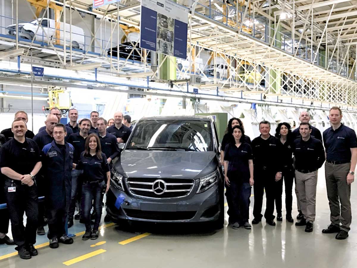 Mercedes-Benz anuncia paros de producción en su fábrica de Vitoria