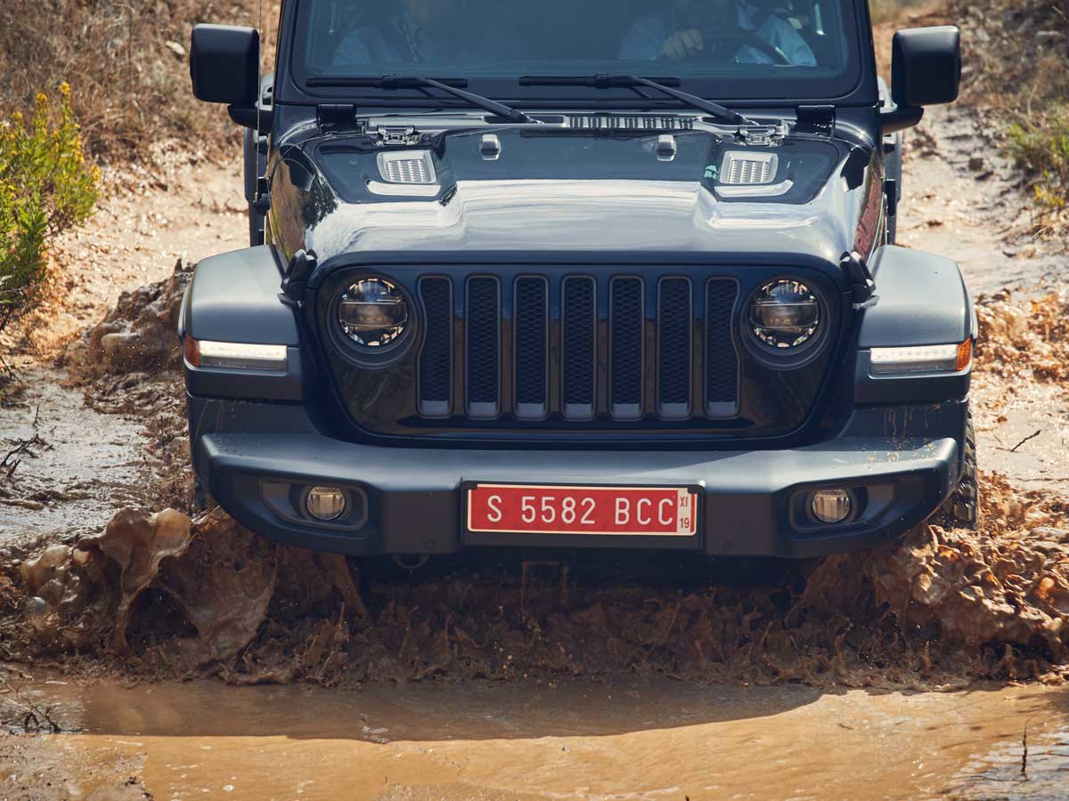 Conducimos los nuevos Jeep Renegade, Cherokee y Wrangler por condiciones extremas