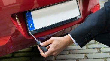 ¿Por qué hay que rematricular un coche? Te contamos cómo se hace