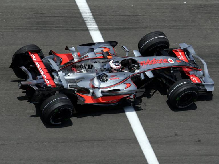 2007 - McLaren MP4-22
