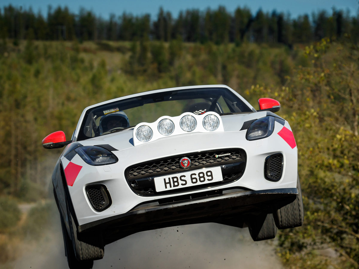Jaguar F-Type Chequered Flag