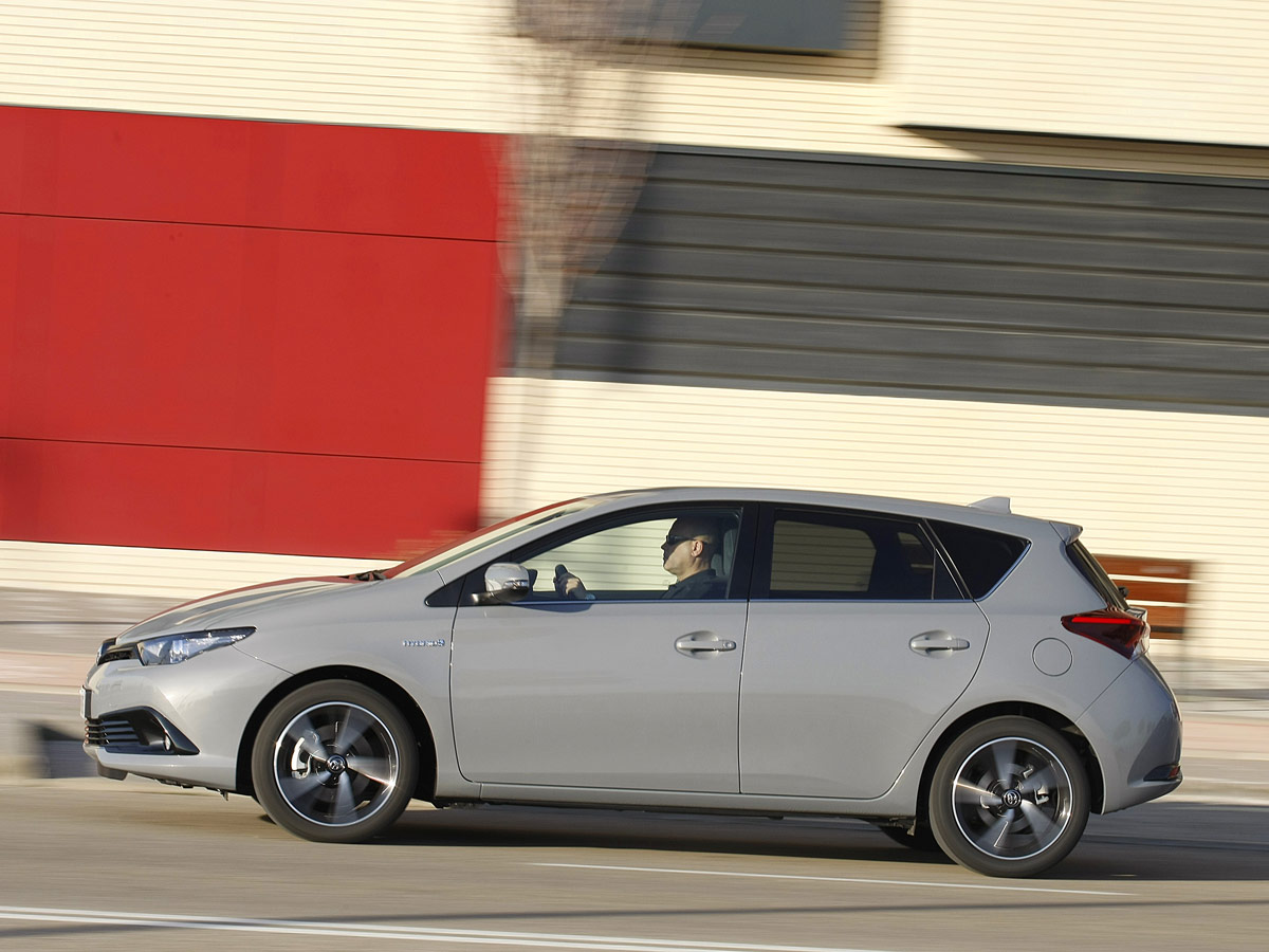 Toyota Auris Hybrid