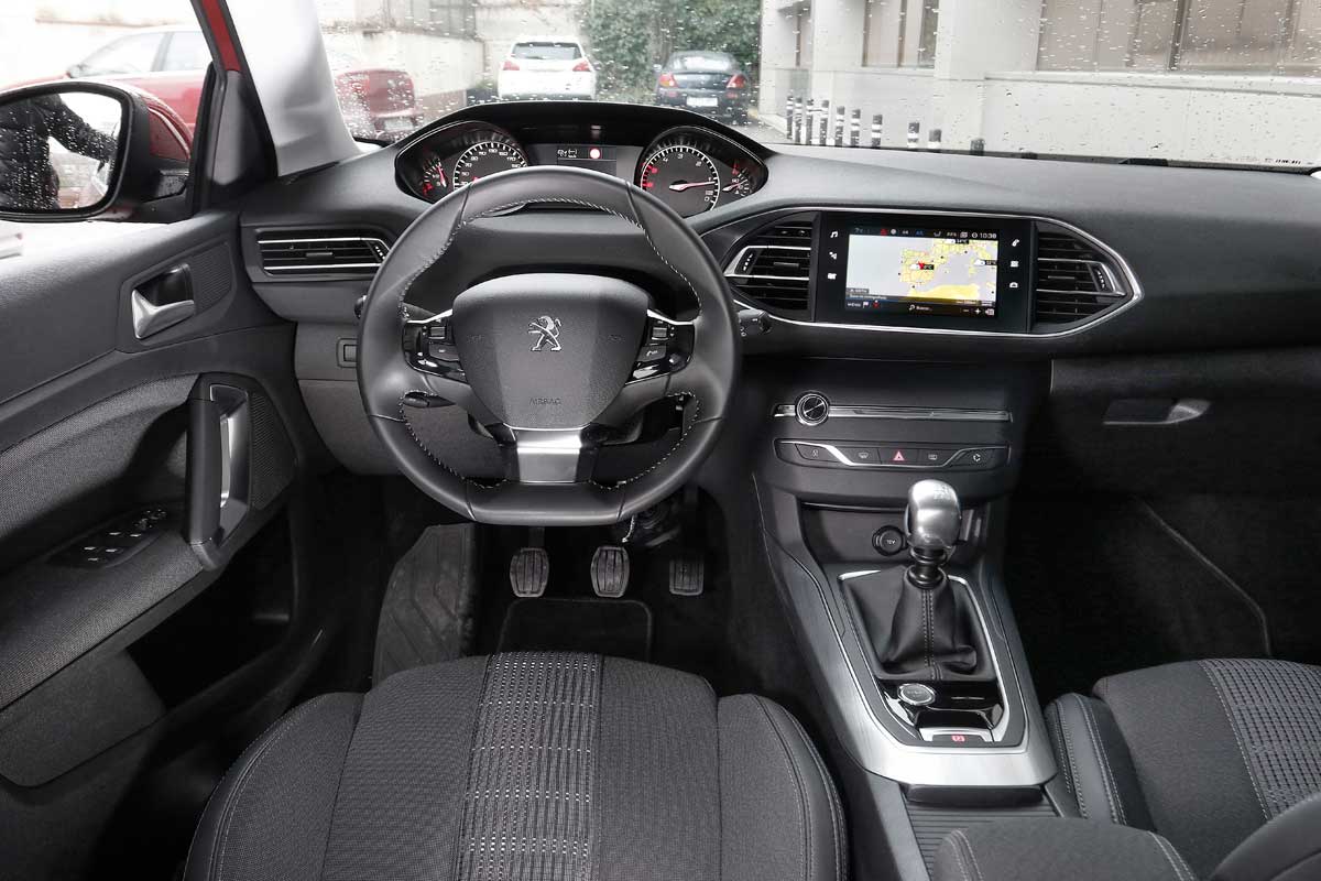 Comparativa Peugeot 308 Volkswagen Golf