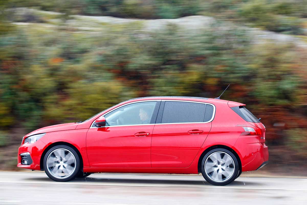 Comparativa Peugeot 308 Volkswagen Golf