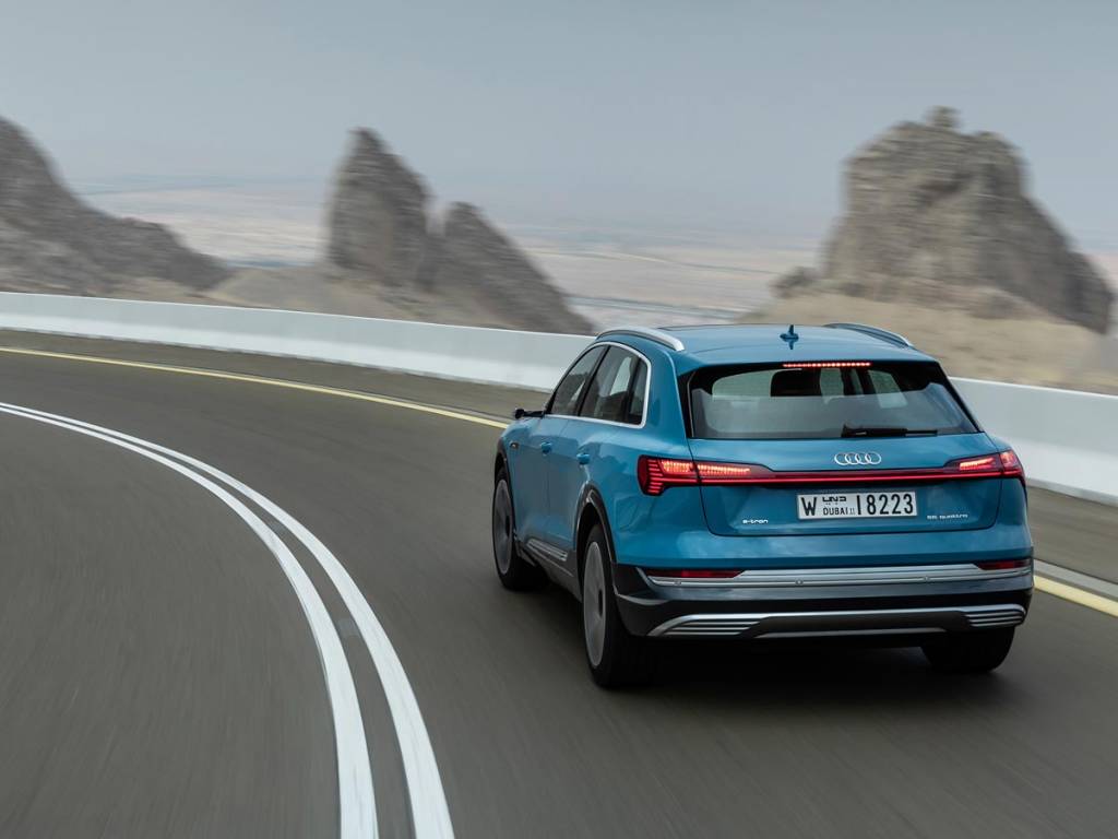 trasera audi e-tron