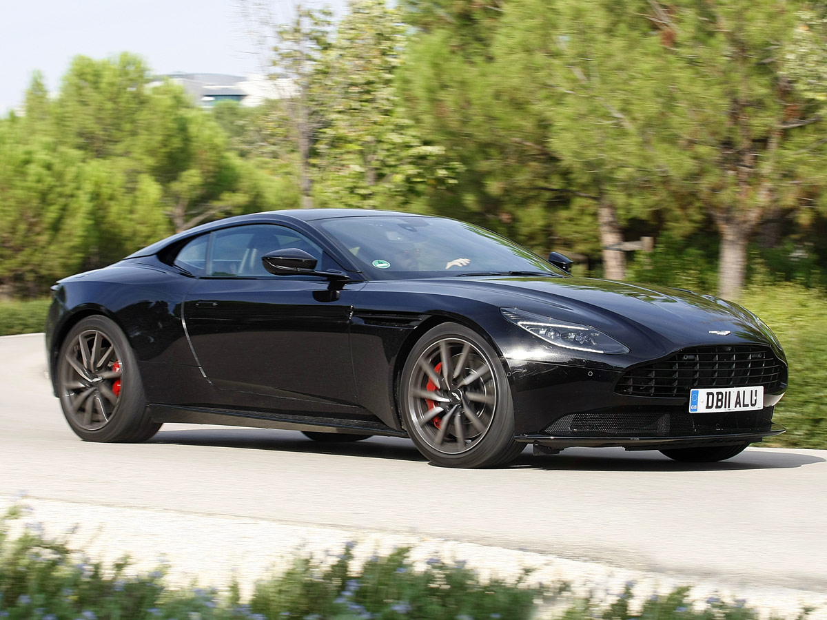 Aston Martin DB11