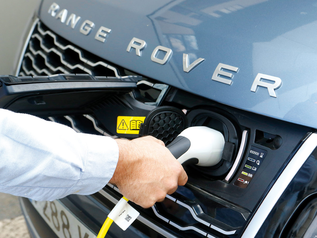 Range Rover Vogue p400e