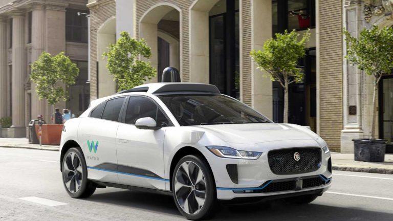 fabricación de coches autónomos Google Waymo