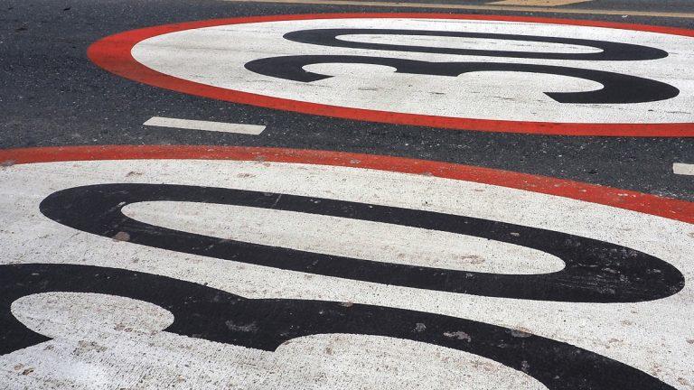 nuevos límites de velocidad en ciudad