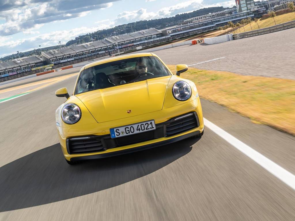 Porsche 911 992 delantera