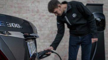 puntos de carga mercedes y endesa