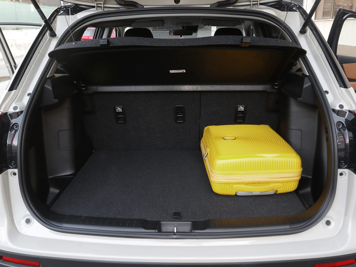 Suzuki Vitara 1.0T 5MT GLE 4WD