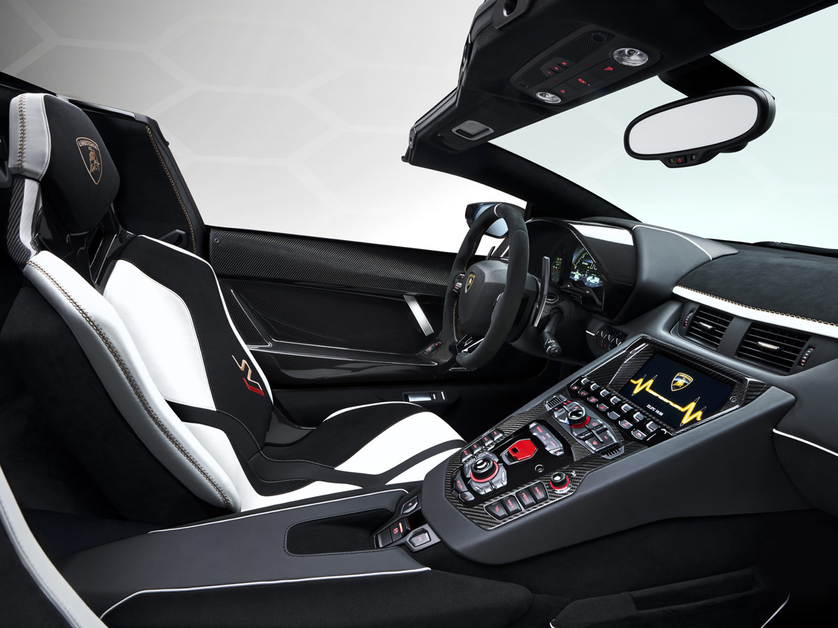 Lamborghini Aventador SVJ Roadster