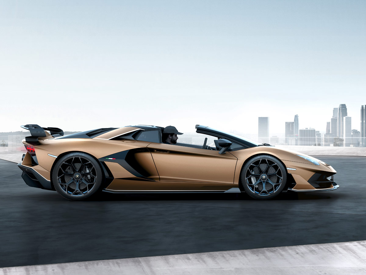 Lamborghini Aventador SVJ Roadster