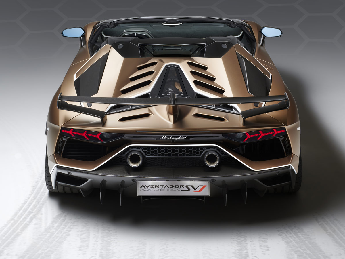 Lamborghini Aventador SVJ Roadster