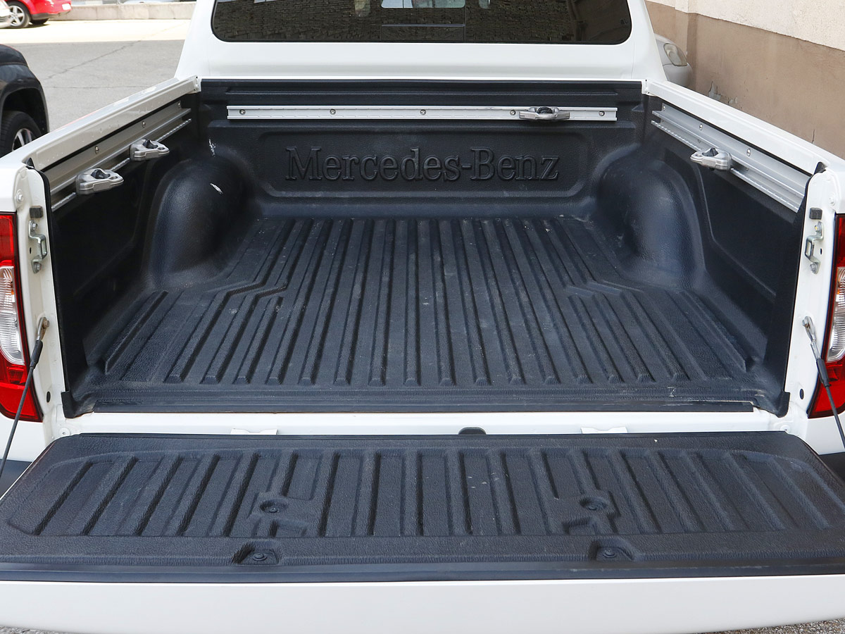 Mercedes-Benz Clase X