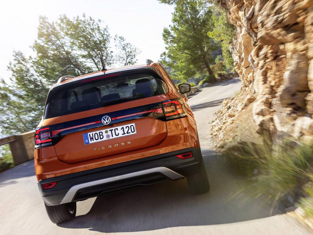 Volkswagen T-Cross trasera