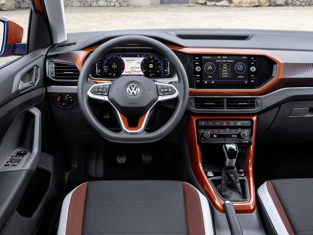 Al Volante Del Volkswagen T Cross El Aventurero Mas Urbano De La