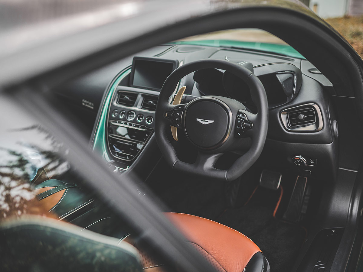 Aston Martin DBS 59