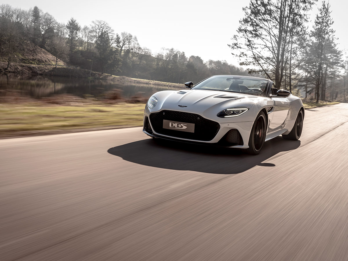Aston Martin DBS Superleggera Volante