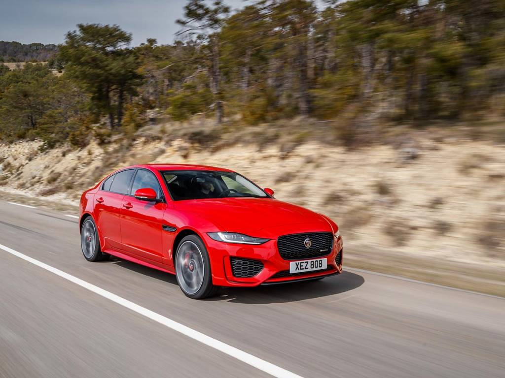 acción Jaguar XE 2019