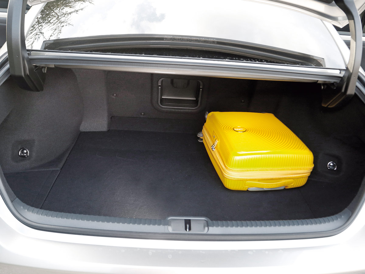 Lexus ES 300h F Sport 2019