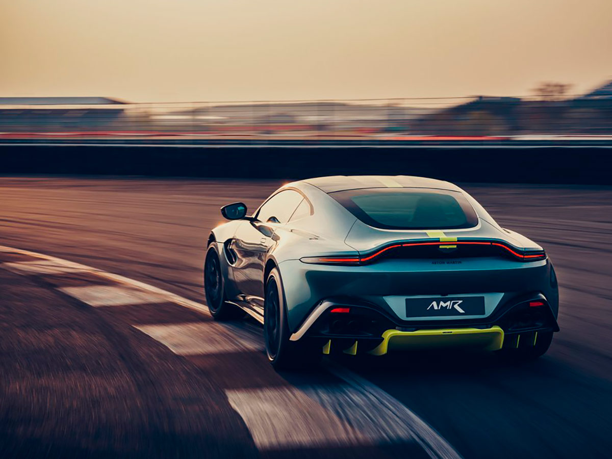 Aston Martin Vantage AMR