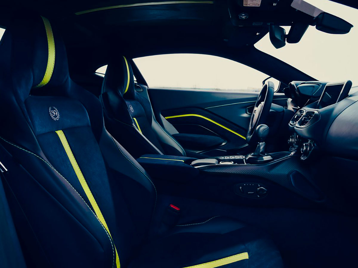 Aston Martin Vantage AMR