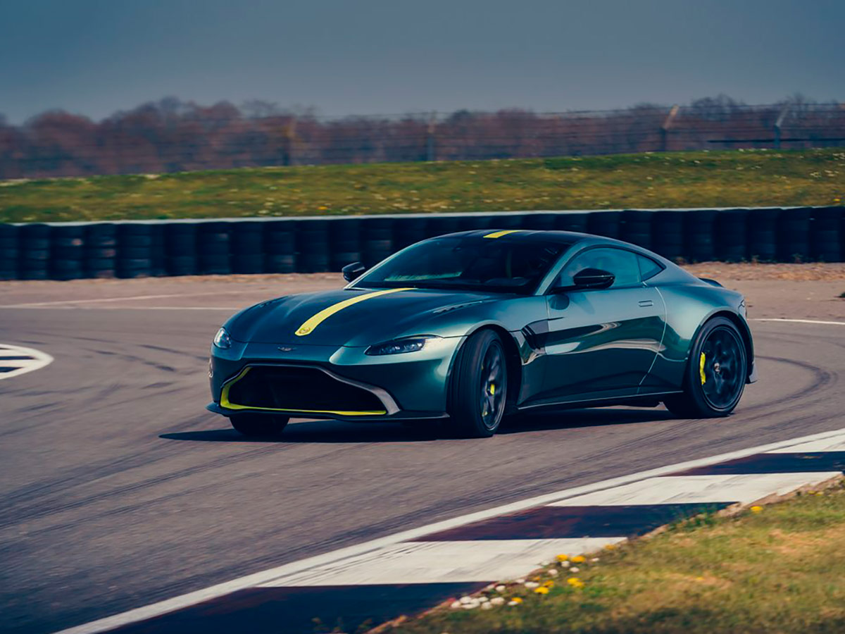 Aston Martin Vantage AMR