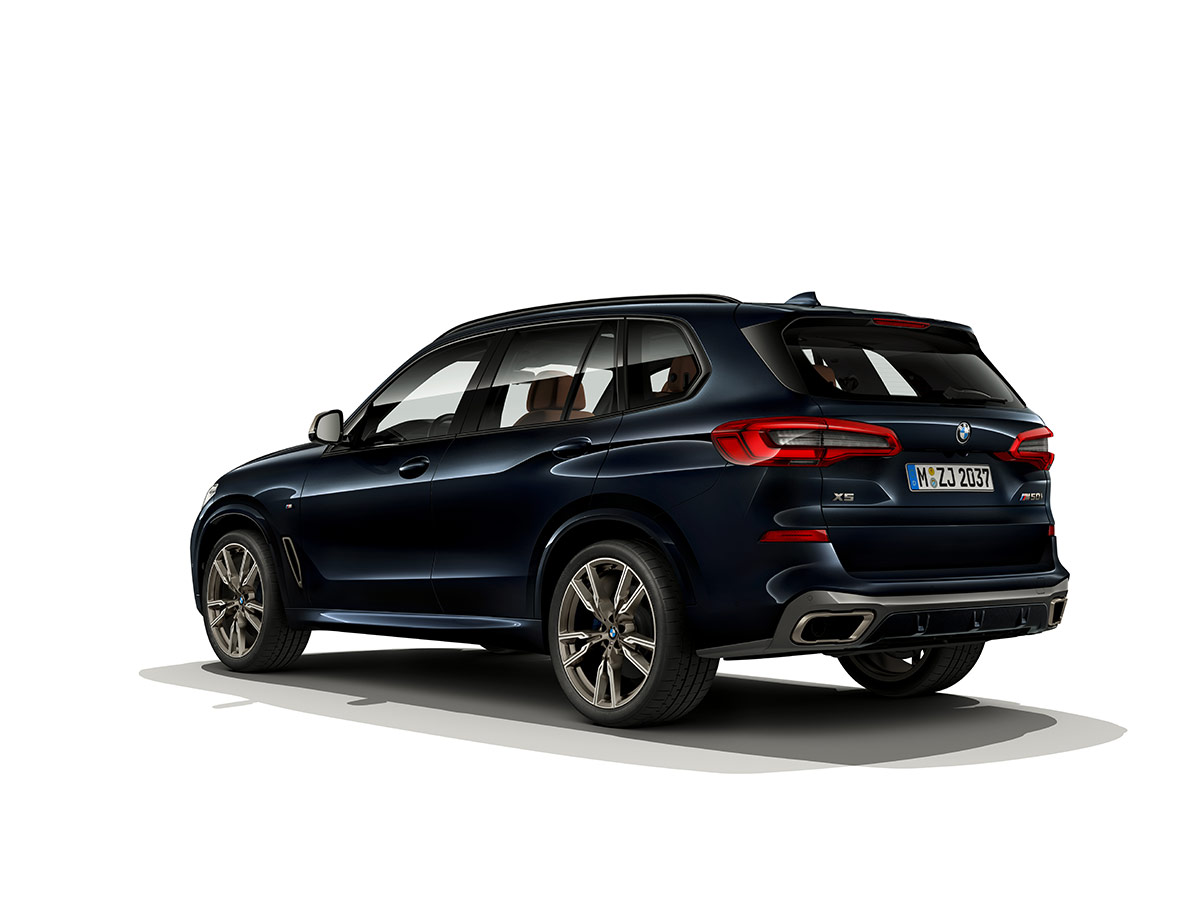 BMW X5 M50i