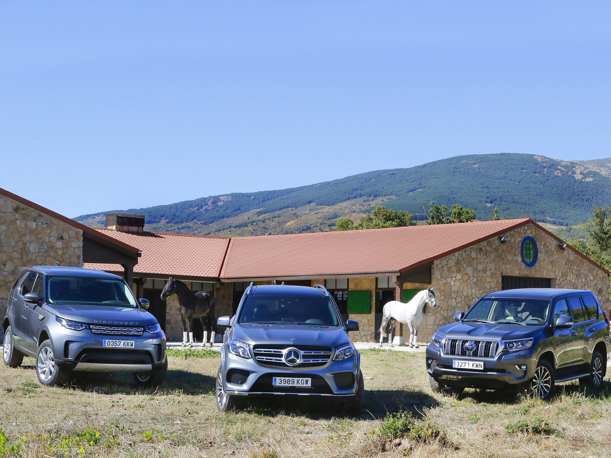 Comparativa Toyota Land Cruiser vs Mercedes-Benz GLS vs Land Rover Discovery