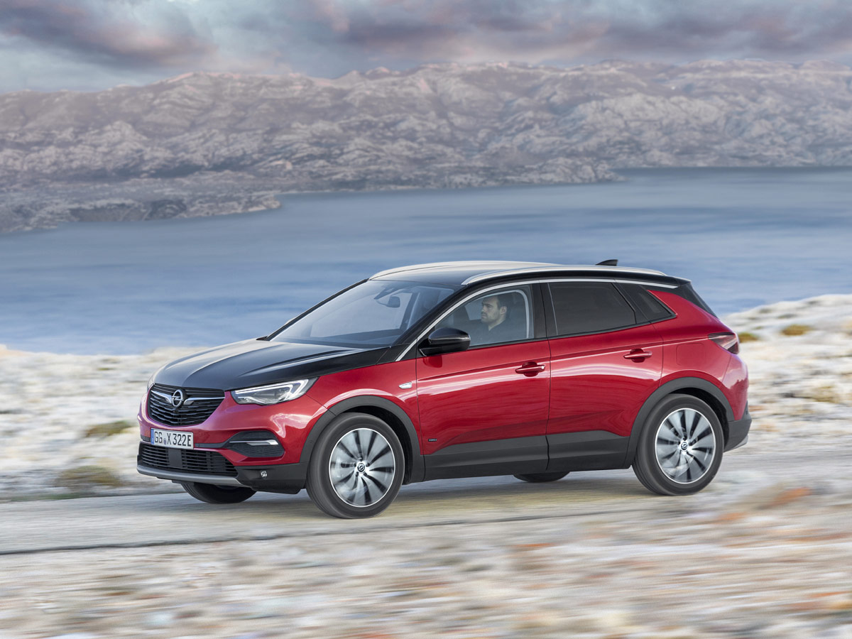 Opel Grandland X Hybrid4